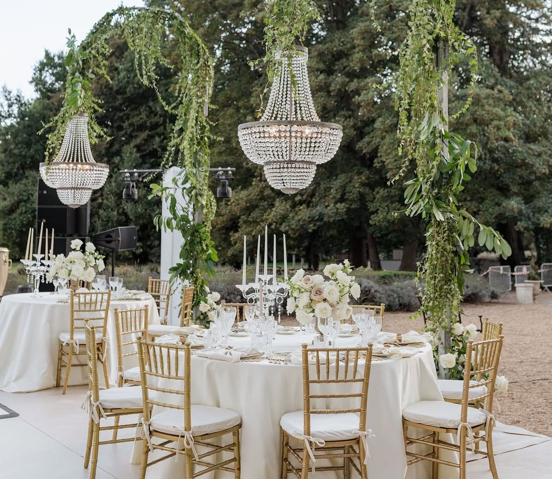 Location Lustre de Luxe