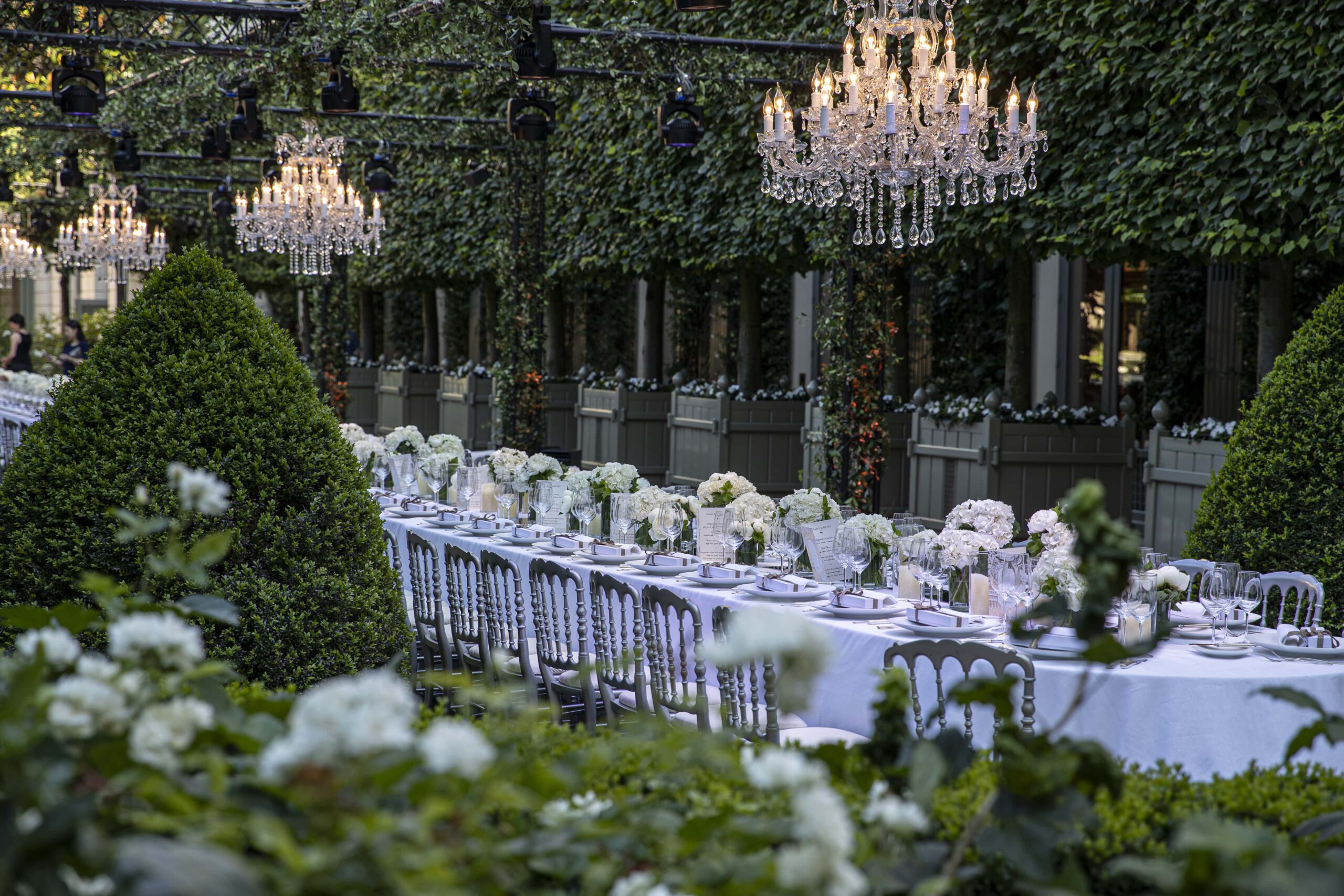 Dîner privé Boucheron au Ritz Paris éclairé par nos lustres en cristal