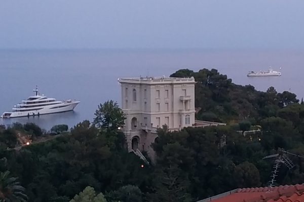 location de lustre en Villa la Vigie Monaco